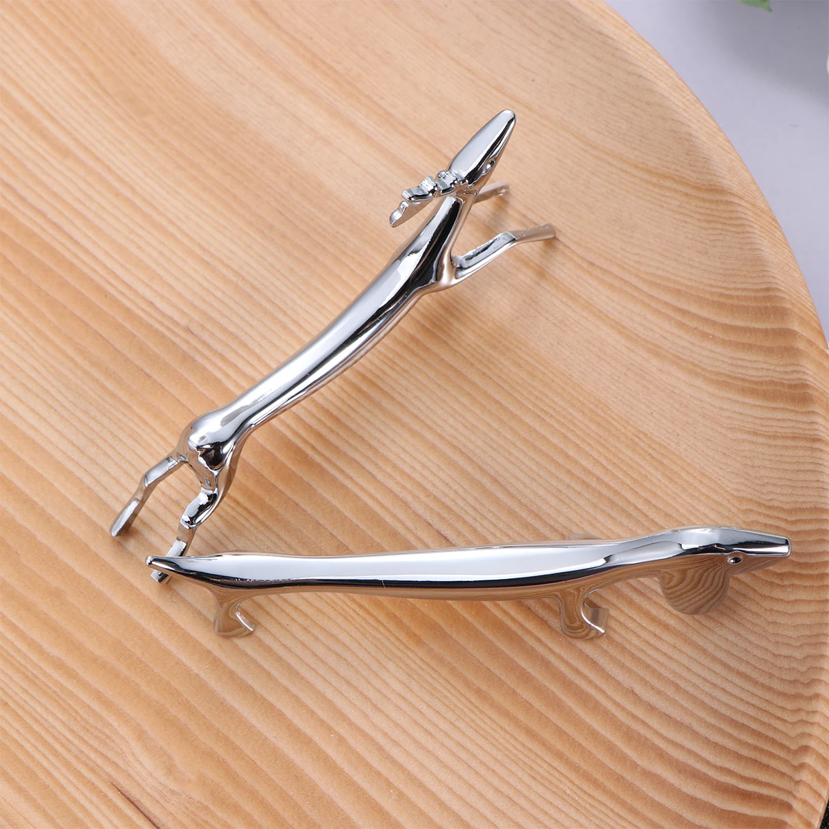 2Pcs Metal Chopstick Holder Zinc Alloy Tableware ganizer Spoon Rest Elegant Simple Design Kitchen Utensil Gift
2Pcs Metal Chopstick Holder Zinc Alloy Tableware ganizer Spoon Rest Elegant Simple Design Kitchen Utensil Gift