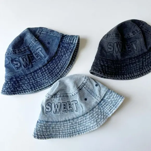 Denim Bucket Hat for Boys Girls Summer Outdoor Travel Beach Cap Wide Brim Sunhat Sun Visor Bonnet Cap Sunhat for Kids Children
Denim Bucket Hat for Boys Girls Summer Outdoor Travel Beach Cap Wide Brim Sunhat Sun Visor Bonnet Cap Sunhat for Kids Children