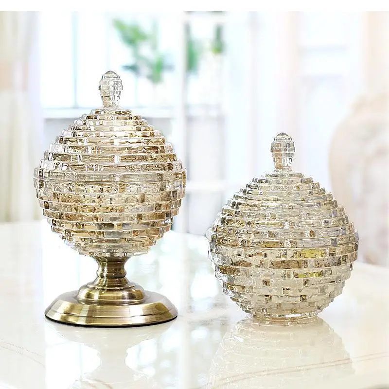 Nordic Retro Glass Jars Golden Candy Jar with Lid Food Container Home Decoration Storage Jewelry Box Kitchen
Nordic Retro Glass Jars Golden Candy Jar with Lid Food Container Home Decoration Storage Jewelry Box Kitchen