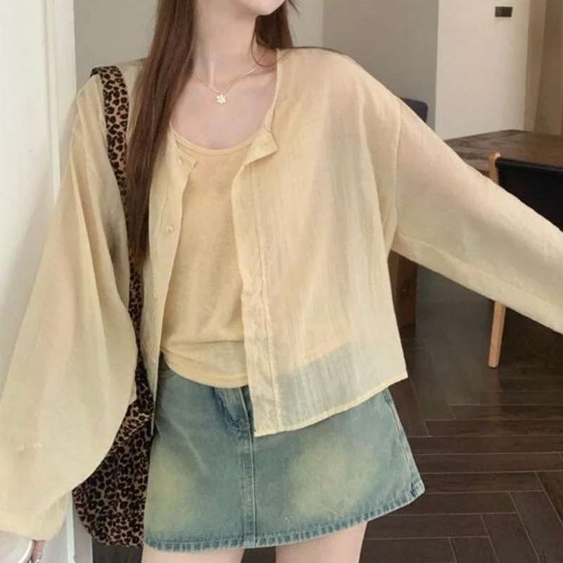 Korean Stylelong Sleeve Blouse Top Ice Silk Women's Summer Yellow Loose Sun Protection Thin New Style Casual Wear Shirt
Korean Stylelong Sleeve Blouse Top Ice Silk Women's Summer Yellow Loose Sun Protection Thin New Style Casual Wear Shirt