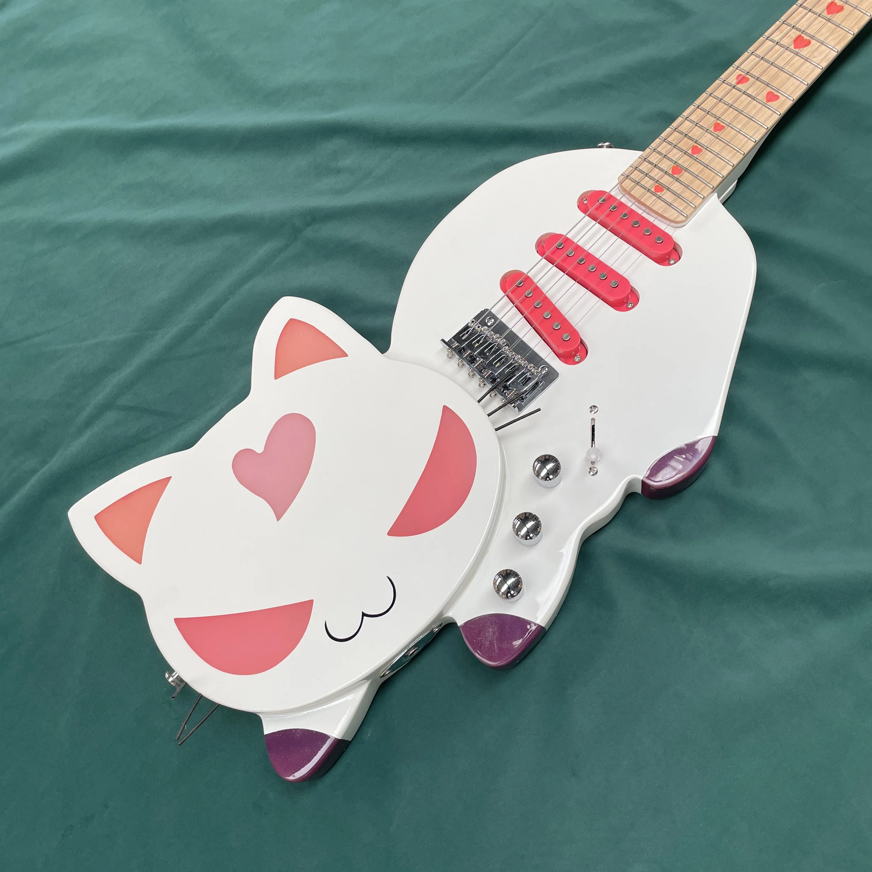 6-string electric guitar with cartoon-shaped body, maple fingerboard guitars, and stylish stage performance electric guitarra
6-string electric guitar with cartoon-shaped body, maple fingerboard guitars, and stylish stage performance electric guitarra