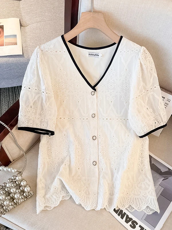 Elegant Embroidered Hollow out Short Sleeve Shirt Women's Summer plus Size Slimming Top Age Defying Belly Cover Versatile Shirt
Elegant Embroidered Hollow out Short Sleeve Shirt Women's Summer plus Size Slimming Top Age Defying Belly Cover Versatile Shirt