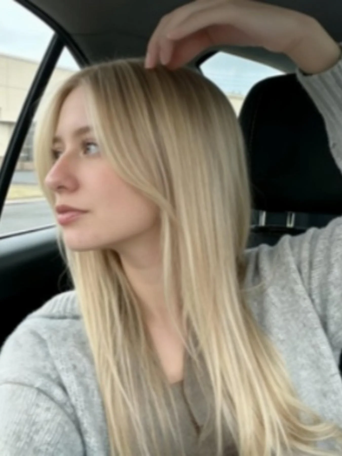 Soft Ombre Blond straight Hair 150 density and 13×4 100%human hair wig lace front wig, with baby hair pre plucked
Soft Ombre Blond straight Hair 150 density and 13×4 100%human hair wig lace front wig, with baby hair pre plucked