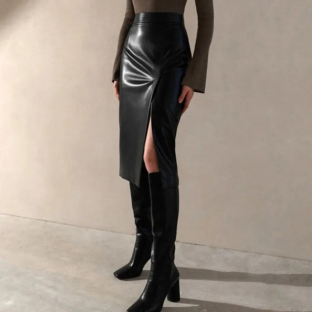 Women's Sexy Black Split Slit Faux Leather Midi Skirt High Waist Knee Length Y2K Skirts Elegant Office Ladies PU Skirt Custom
Women's Sexy Black Split Slit Faux Leather Midi Skirt High Waist Knee Length Y2K Skirts Elegant Office Ladies PU Skirt Custom