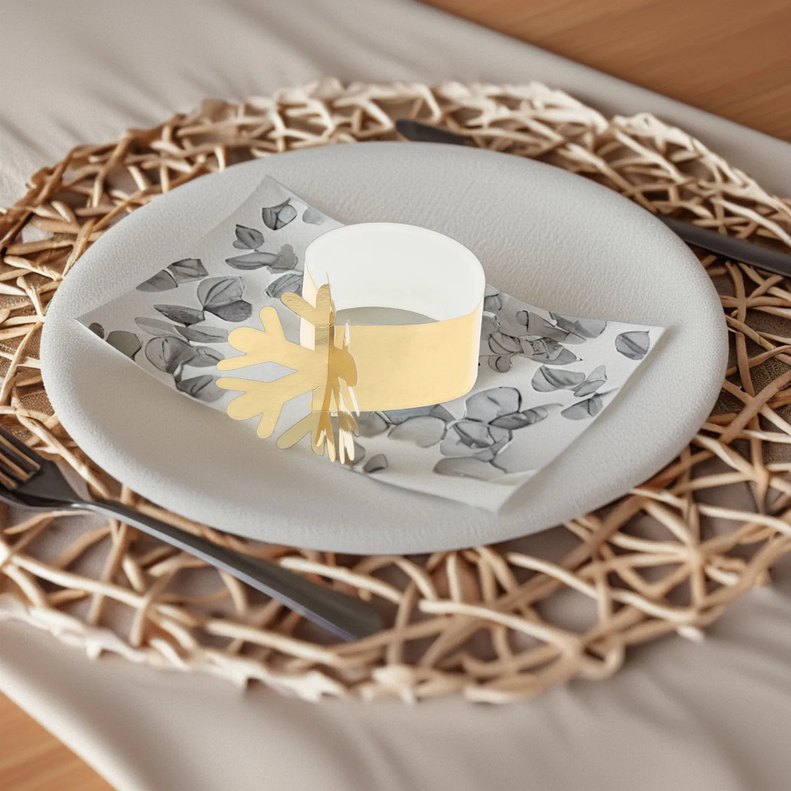 50Pcs Napkin Holders Premium Snowflake Pattern Decorative Ring for Holiday Festival Banquet Tableware Serviette Rings Christmas
50Pcs Napkin Holders Premium Snowflake Pattern Decorative Ring for Holiday Festival Banquet Tableware Serviette Rings Christmas