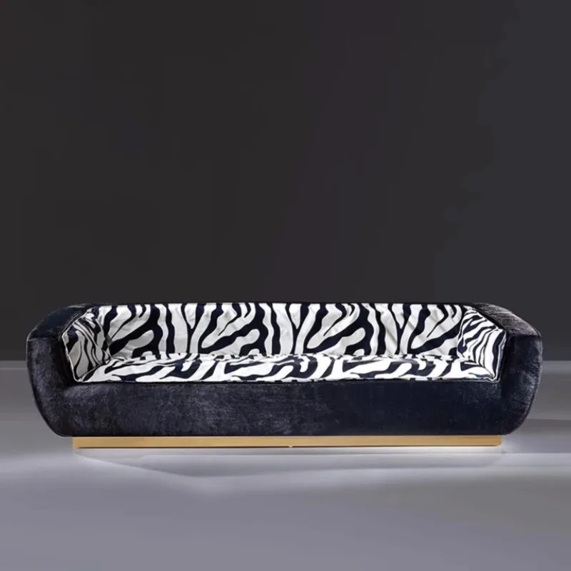 Nordic designer medieval black and white pattern fabric sofa light luxury villa large flat floor living room three-person sofa
Nordic designer medieval black and white pattern fabric sofa light luxury villa large flat floor living room three-person sofa