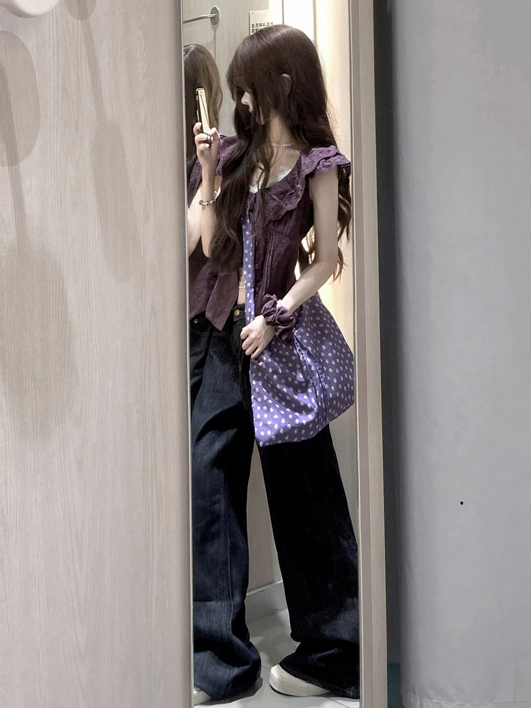Elegant Purple Sleeveless Slim Fit Shirt Women's Miniature Summer Short Style Beautiful Top French Style Hollow out Lace
Elegant Purple Sleeveless Slim Fit Shirt Women's Miniature Summer Short Style Beautiful Top French Style Hollow out Lace