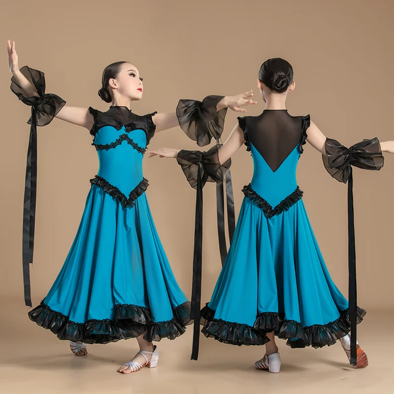 Одежда для современных танцев, детская летняя тренировочная одежда, одежда для профессиональных соревнований национального стандарта
Одежда для современных танцев, детская летняя тренировочная одежда, одежда для профессиональных соревнований национального стандарта