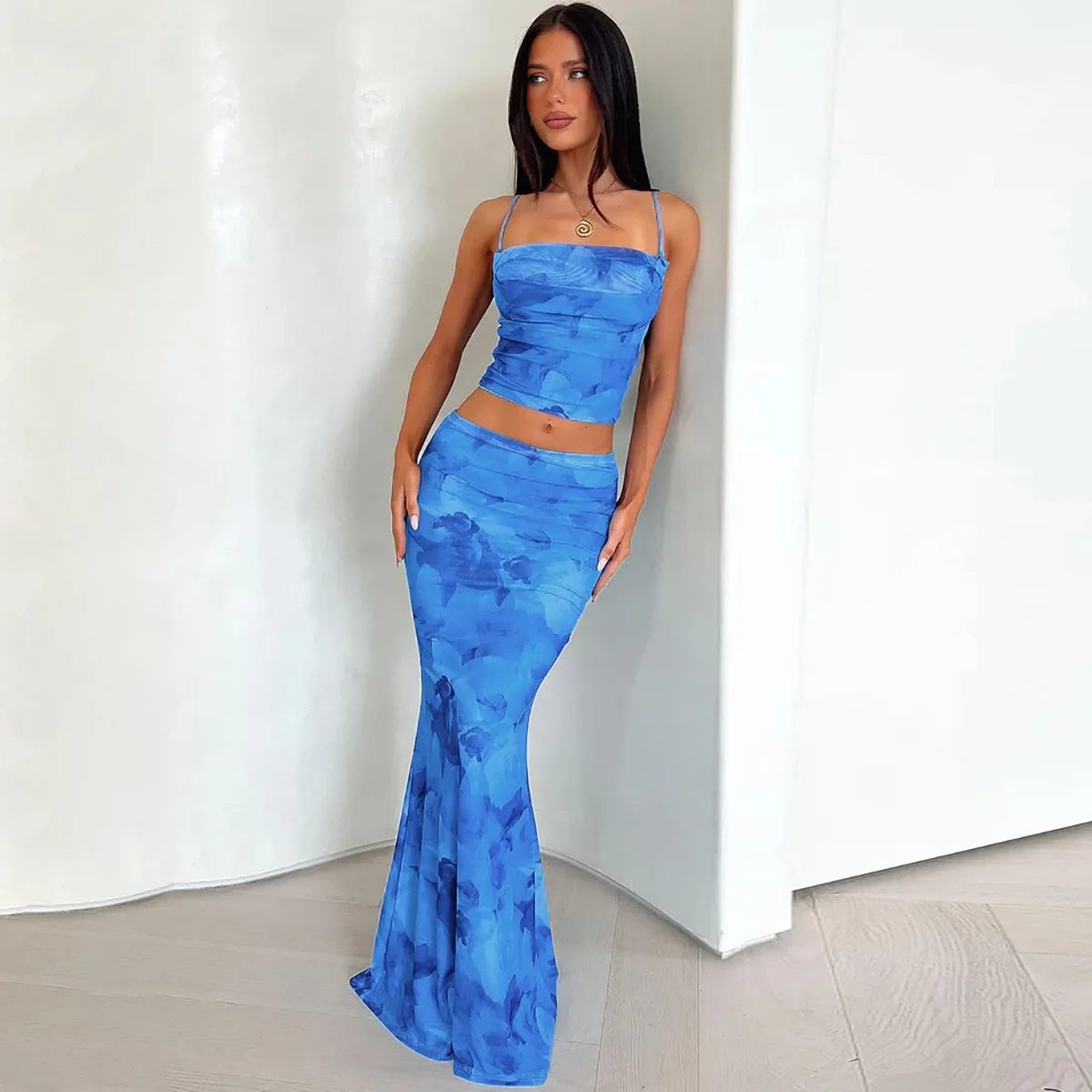 Women's Fashion Niche Strap Top Crop Vest and Bodycon Skirt Two Piece Set
Women's Fashion Niche Strap Top Crop Vest and Bodycon Skirt Two Piece Set