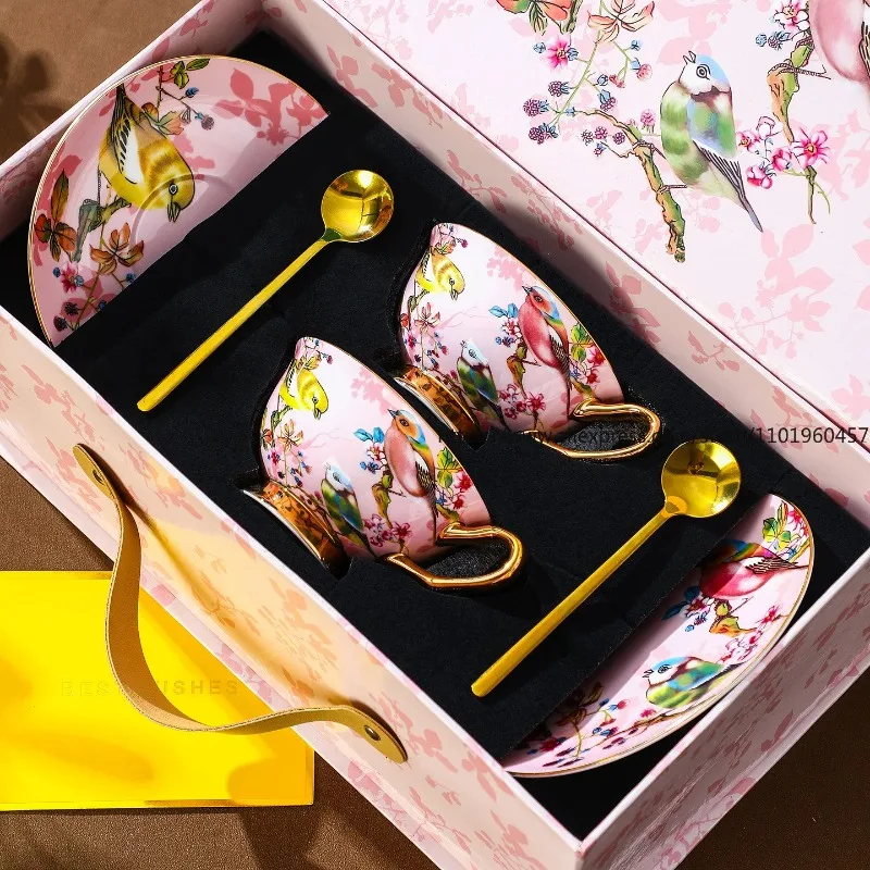 Flower-and-bird European bone China coffee cup set gift box high-end exquisite retro English afternoon tea set new wedding
Flower-and-bird European bone China coffee cup set gift box high-end exquisite retro English afternoon tea set new wedding