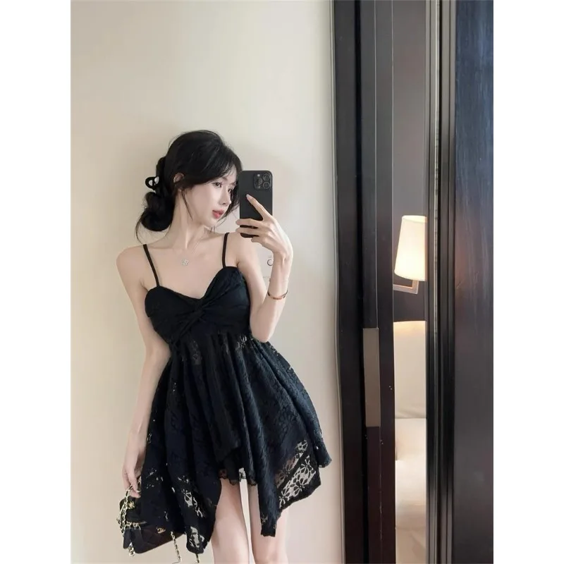 Small Spice Girl Short Skirt Women's 2025 Summer New Fashion Design Sense Kink Lace Suspender Irregular Dress Latex Bodysuit
Small Spice Girl Short Skirt Women's 2025 Summer New Fashion Design Sense Kink Lace Suspender Irregular Dress Latex Bodysuit
