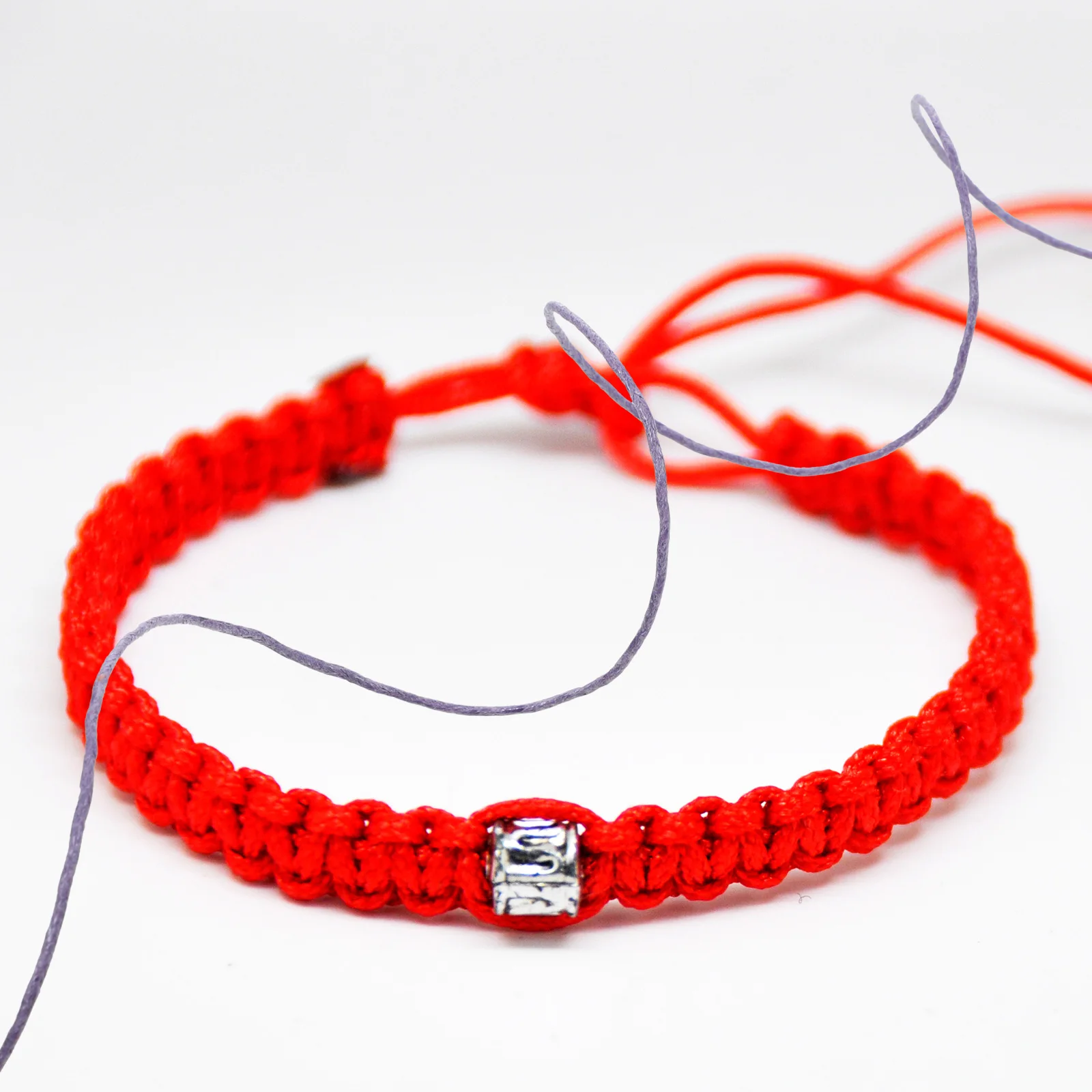 10 Pcs Waxed Cotton Cord 1mm 10M Random Color DIY Jewelry Bracelet Necklace Craft String Beading Hand Sewing Durability Wax Rope
10 Pcs Waxed Cotton Cord 1mm 10M Random Color DIY Jewelry Bracelet Necklace Craft String Beading Hand Sewing Durability Wax Rope