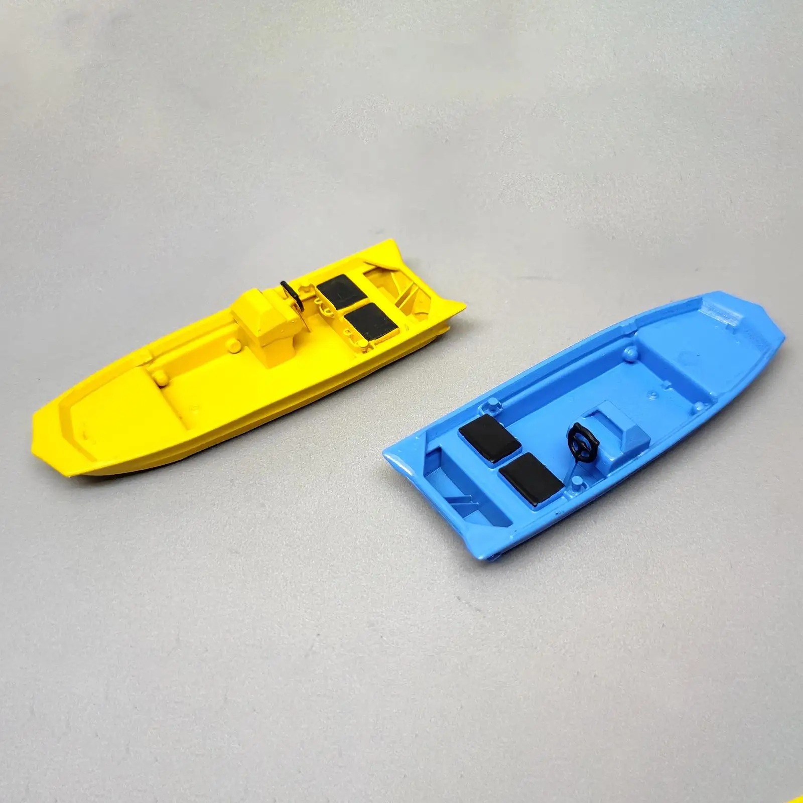 Модель лодки в масштабе 1:64, декоративная фигурка, реквизит для фотосессий, имитация из смолы, миниатюрная модель рыболовной лодки для украшения стола, песочницы
Модель лодки в масштабе 1:64, декоративная фигурка, реквизит для фотосессий, имитация из смолы, миниатюрная модель рыболовной лодки для украшения стола, песочницы