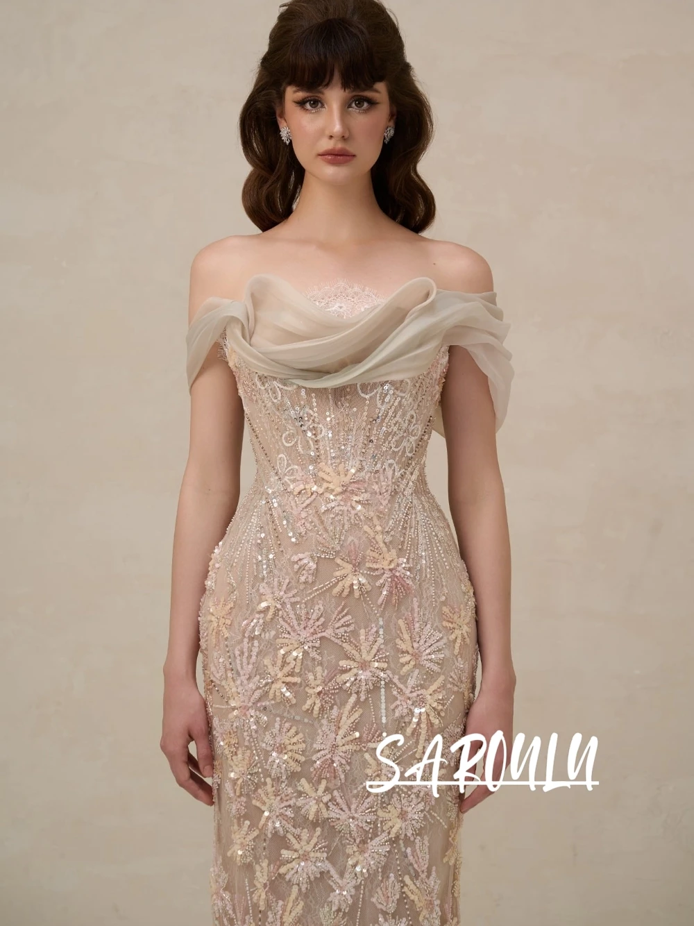 Statement Colorful Sequined Evening Dress Fashion Off Shoulder Straight Customized Prom Gown With Slit Elegant Glamorous Wear
Statement Colorful Sequined Evening Dress Fashion Off Shoulder Straight Customized Prom Gown With Slit Elegant Glamorous Wear
