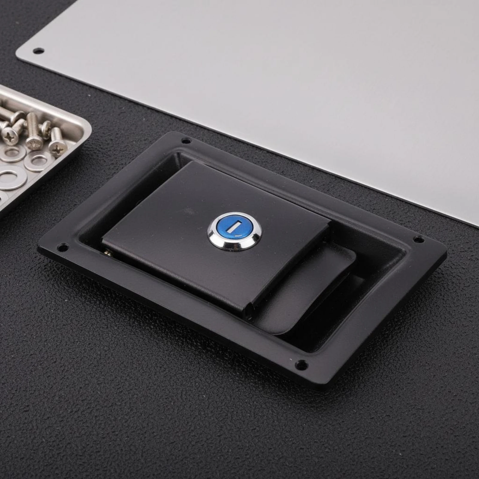 Forklift Hood Lock Shock Resistant Loader Cover Latch Equipment Entry Lock Metal Construction for Repair Workers, Maintenance
Forklift Hood Lock Shock Resistant Loader Cover Latch Equipment Entry Lock Metal Construction for Repair Workers, Maintenance