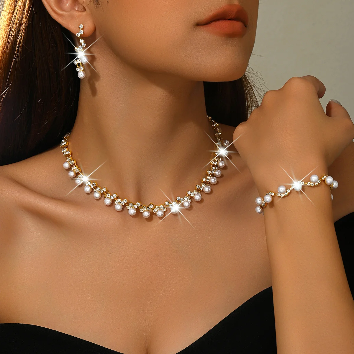 New Zirconia Pearl Geometric Necklace, Earrings and Bracelet Set - Fashion Accessories. Gift for the wife's anniversary
New Zirconia Pearl Geometric Necklace, Earrings and Bracelet Set - Fashion Accessories. Gift for the wife's anniversary
