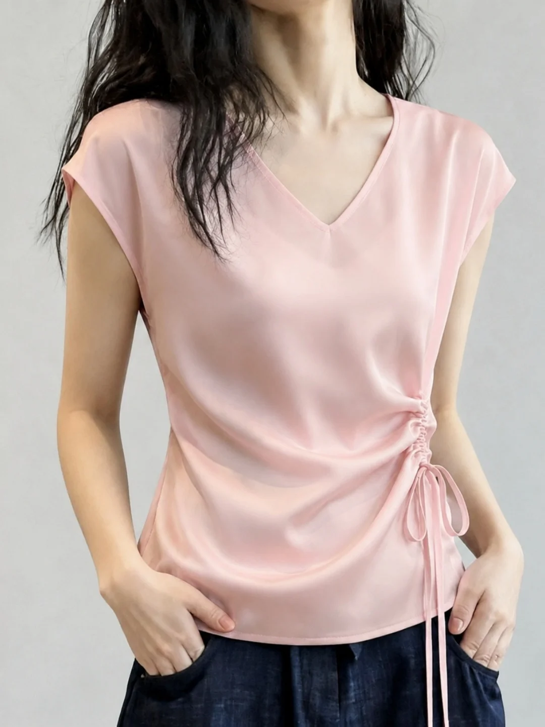 Elegant V-Neck Short Sleeve Top Korean Style Belted Slim Fit Summer Fashionable Silk Shirt Office Commute Straight Cut
Elegant V-Neck Short Sleeve Top Korean Style Belted Slim Fit Summer Fashionable Silk Shirt Office Commute Straight Cut