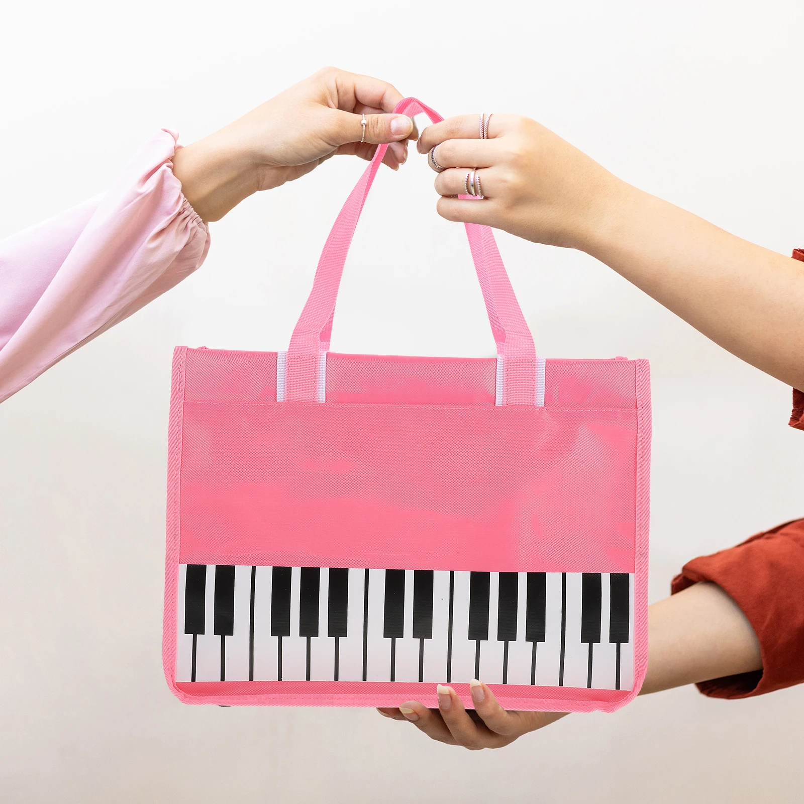 Piano Keys bag Pink Large Capacity Storage Bag For Music Sheet Sheet Music Bag Storage Pouch Books Accessories
Piano Keys bag Pink Large Capacity Storage Bag For Music Sheet Sheet Music Bag Storage Pouch Books Accessories