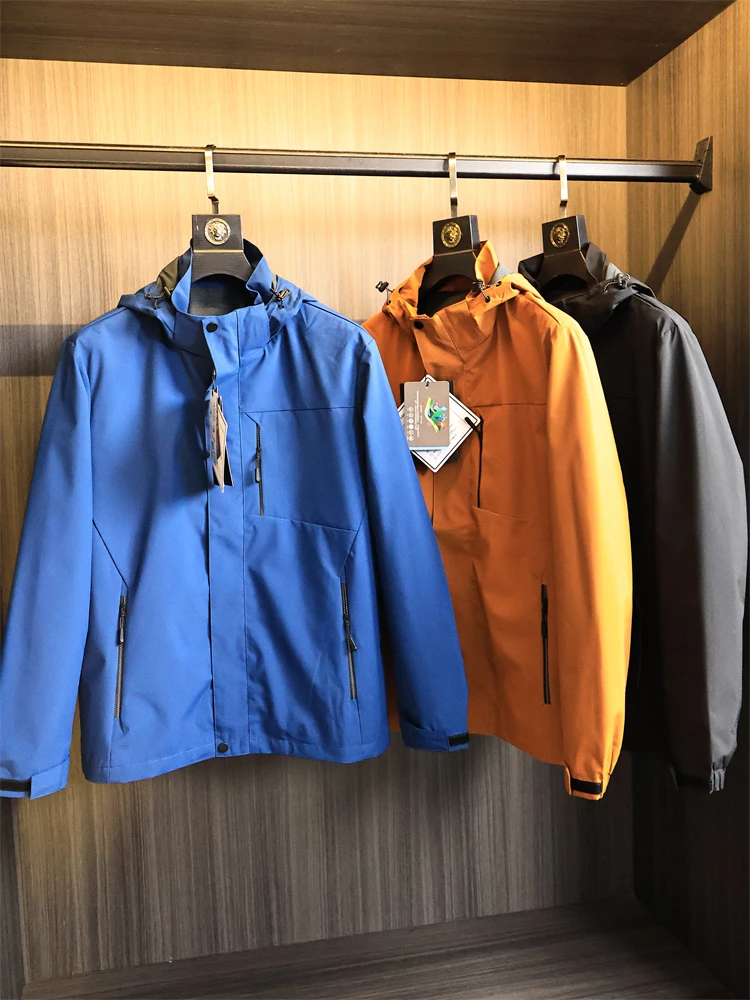 American Style Outdoor Sports Jacket! Resistant to Scratches And Wear! Autumn Men's Color Casual Hooded Water-Resistant...
American Style Outdoor Sports Jacket! Resistant to Scratches And Wear! Autumn Men's Color Casual Hooded Water-Resistant...