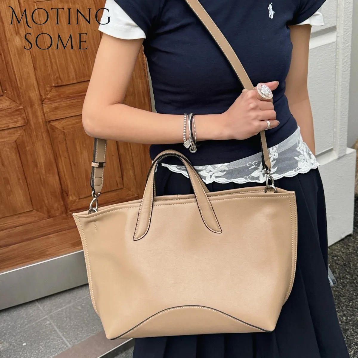 Motingsome Fashionable Women Cowhide Leather Handbag Luxury Summer Designer Bags Large Capacity Shoulder Lady Tote 2025 New
Motingsome Fashionable Women Cowhide Leather Handbag Luxury Summer Designer Bags Large Capacity Shoulder Lady Tote 2025 New