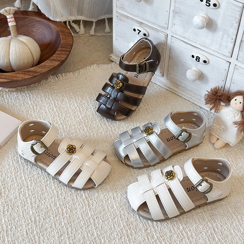 Kids Casual Sandals PU Leather Summer Fashion Metal Flower Decoration Outdoor Breathable Shoes for Girls Anti-slip Sandals
Kids Casual Sandals PU Leather Summer Fashion Metal Flower Decoration Outdoor Breathable Shoes for Girls Anti-slip Sandals