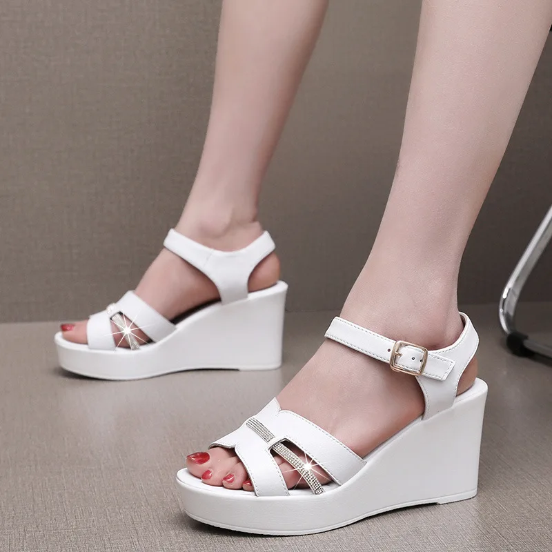 6cm 8cm 10cm Small Size 33-43 Genuine Leather Sandals Platform Wedges Shoes Women 2026 Block High Heels Sandals for Office Mom
6cm 8cm 10cm Small Size 33-43 Genuine Leather Sandals Platform Wedges Shoes Women 2026 Block High Heels Sandals for Office Mom