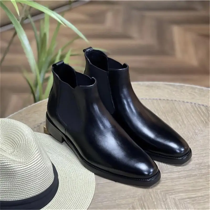 Retro Chelsea Boots for Men Real Leather Round Toe Low-heeled Pedal Classic Comfortable Fashion Business Casual Daily Men Shoes
Retro Chelsea Boots for Men Real Leather Round Toe Low-heeled Pedal Classic Comfortable Fashion Business Casual Daily Men Shoes