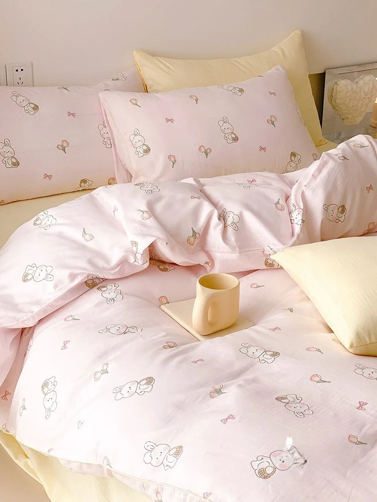 Pure Cotton Double Layer Baby Blanket Cartoon Print Breathable Fabric for Naked Sp Suitable for All Seasons Baby Bedding
Pure Cotton Double Layer Baby Blanket Cartoon Print Breathable Fabric for Naked Sp Suitable for All Seasons Baby Bedding