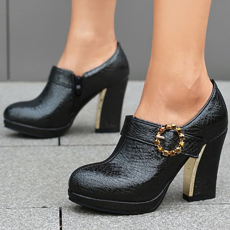Vintage Women's Black High Heels Pumps Shoes Round toe Buckle Punk Heeled Party Office Shoes Ladies 2026 Plus Size 45
Vintage Women's Black High Heels Pumps Shoes Round toe Buckle Punk Heeled Party Office Shoes Ladies 2026 Plus Size 45