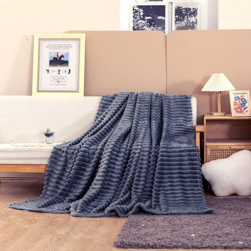 Winter Throw Blanket Fluffy Soft Blankets and Throws Sofa Bed Pet Knee Warm Flannel Living Room Blanket Comfortable Soft
Winter Throw Blanket Fluffy Soft Blankets and Throws Sofa Bed Pet Knee Warm Flannel Living Room Blanket Comfortable Soft
