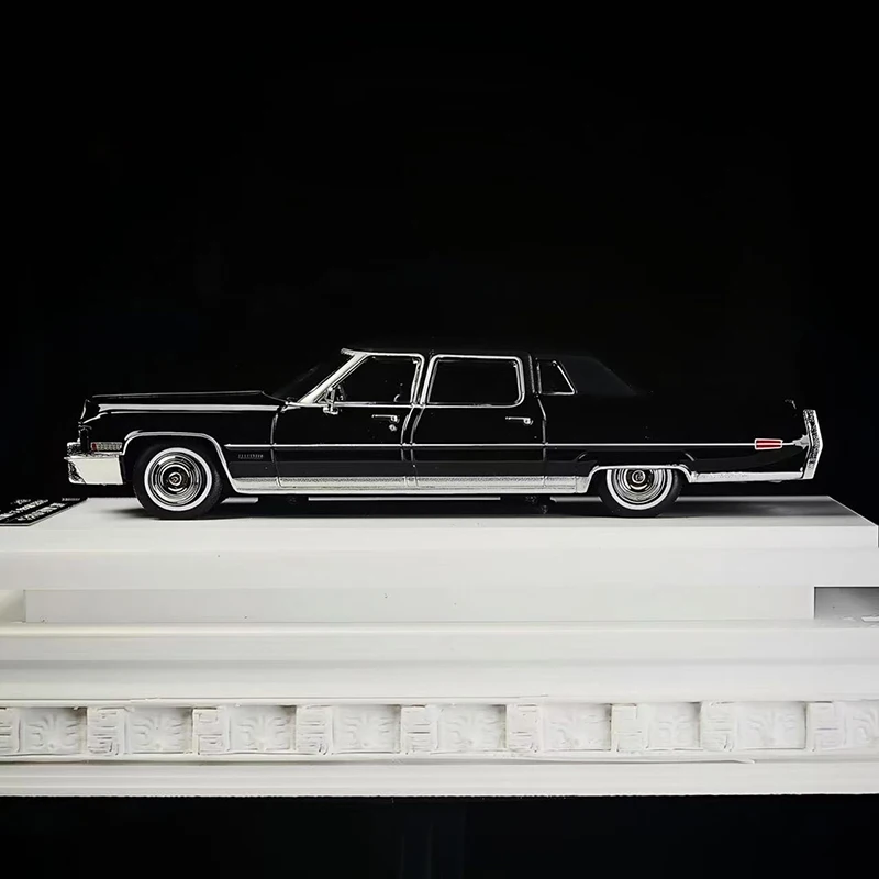 Модель автомобиля MK Diecast 1:64 Fleetwood 75 Limousine из сплава, имитация, для взрослых и детей, коллекционная, декоративная, подарок, для демонстрации
Модель автомобиля MK Diecast 1:64 Fleetwood 75 Limousine из сплава, имитация, для взрослых и детей, коллекционная, декоративная, подарок, для демонстрации