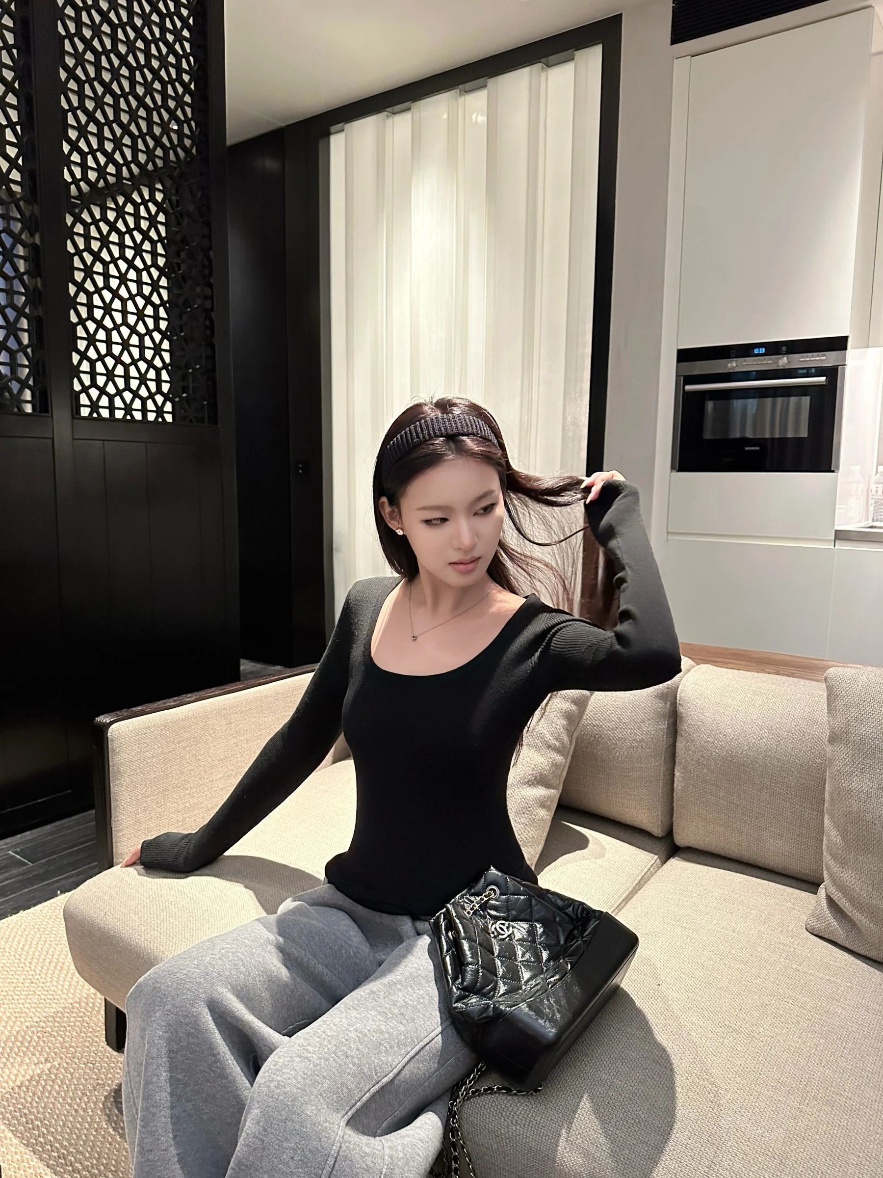 Женский облегающий шерстяной вязаный свитер 5werkwen с квадратным воротником, комфортный, мягкий, для ношения под одеждой, зимний, повседневный
Женский облегающий шерстяной вязаный свитер 5werkwen с квадратным воротником, комфортный, мягкий, для ношения под одеждой, зимний, повседневный