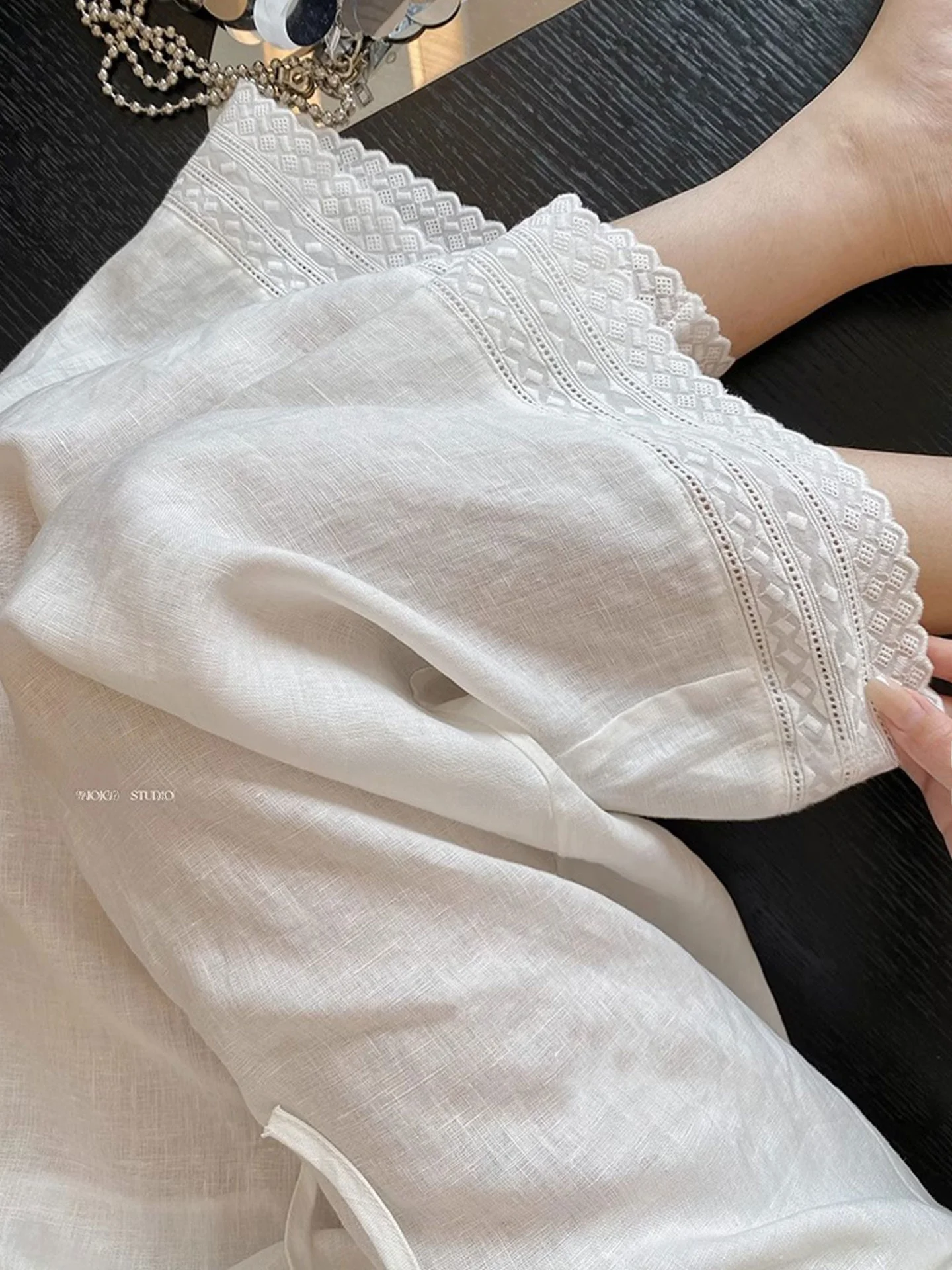 White Linen Casual Pants Women Summer New Embroidered Lace Splicing Loose Lightweight Good Looking Nine Points Straight Pants
White Linen Casual Pants Women Summer New Embroidered Lace Splicing Loose Lightweight Good Looking Nine Points Straight Pants