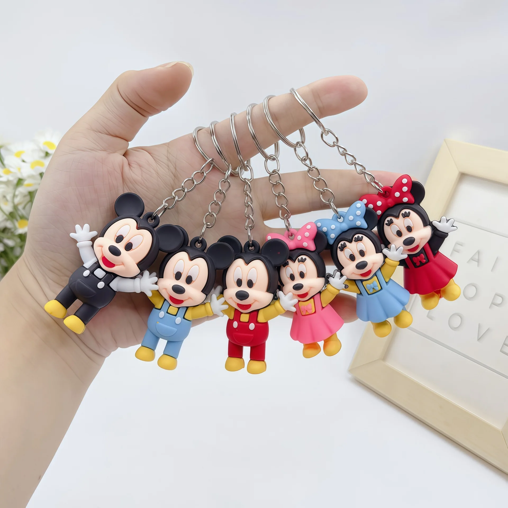 Mickey Minnie keychain pendent cute Mickey Mouse student schoolbag car accessories grab machine gift
Mickey Minnie keychain pendent cute Mickey Mouse student schoolbag car accessories grab machine gift