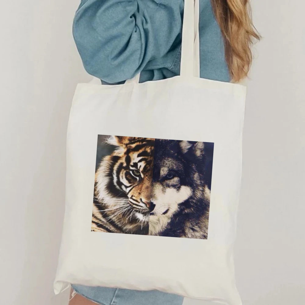 Wild Animal Print Canvas Tote Bag, Large Capacity Single Shoulder Handbag Portable Aesthetic for Shopping Travel School Use
Wild Animal Print Canvas Tote Bag, Large Capacity Single Shoulder Handbag Portable Aesthetic for Shopping Travel School Use