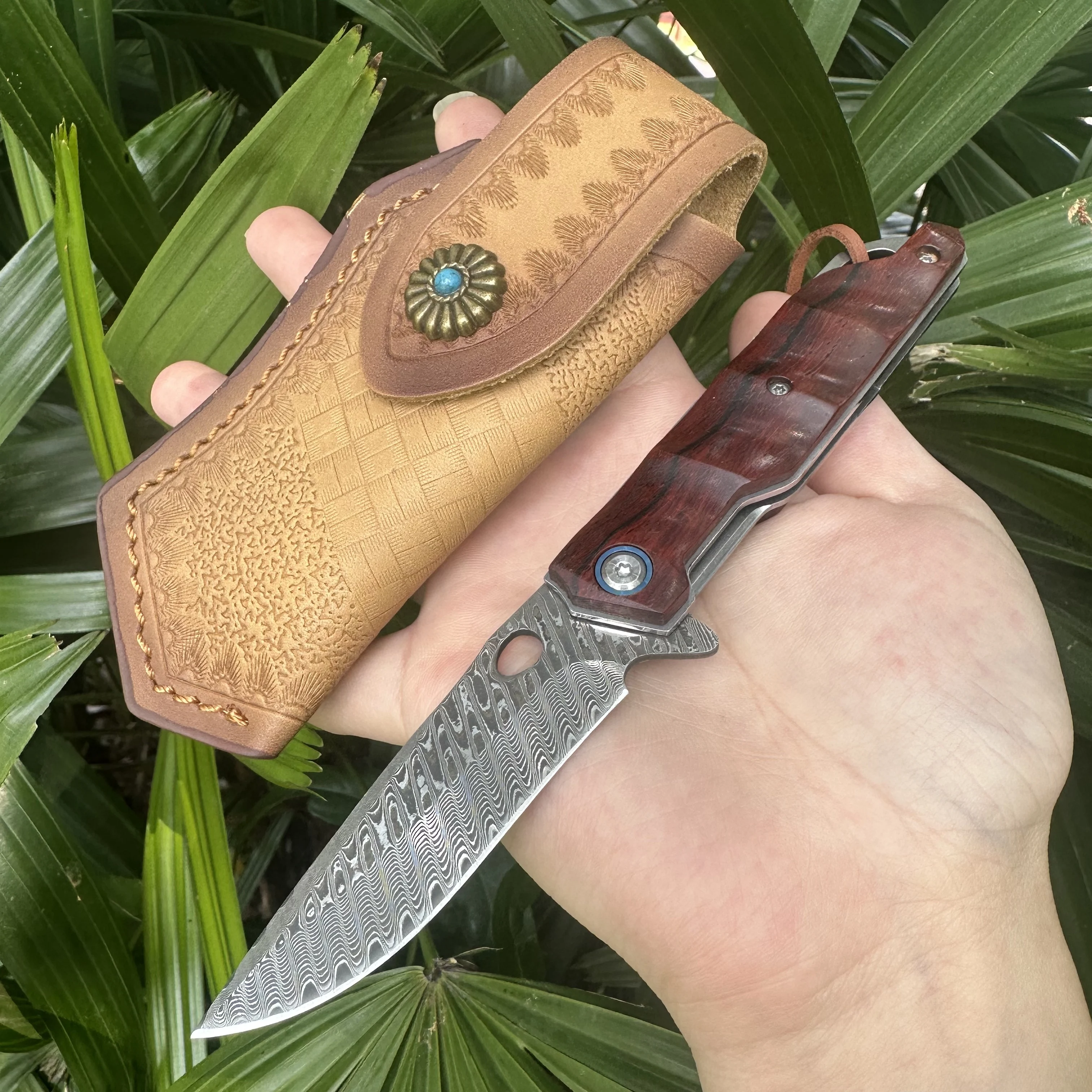 Topwell Handmade RJ17 Pocket Knife Folder Damascus Blade Cocobolo Handle EDC Outdoor Knife Kraft First layer Leather Sheath
Topwell Handmade RJ17 Pocket Knife Folder Damascus Blade Cocobolo Handle EDC Outdoor Knife Kraft First layer Leather Sheath
