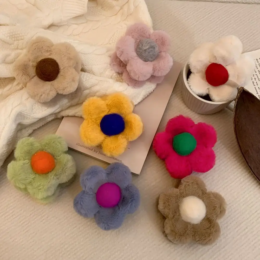 Grab Clip Plush Hair Claw Geometric Ponytail Holder Flower Hair Clip Hair Accessories Korean Style Large Shark Clip Female
Grab Clip Plush Hair Claw Geometric Ponytail Holder Flower Hair Clip Hair Accessories Korean Style Large Shark Clip Female