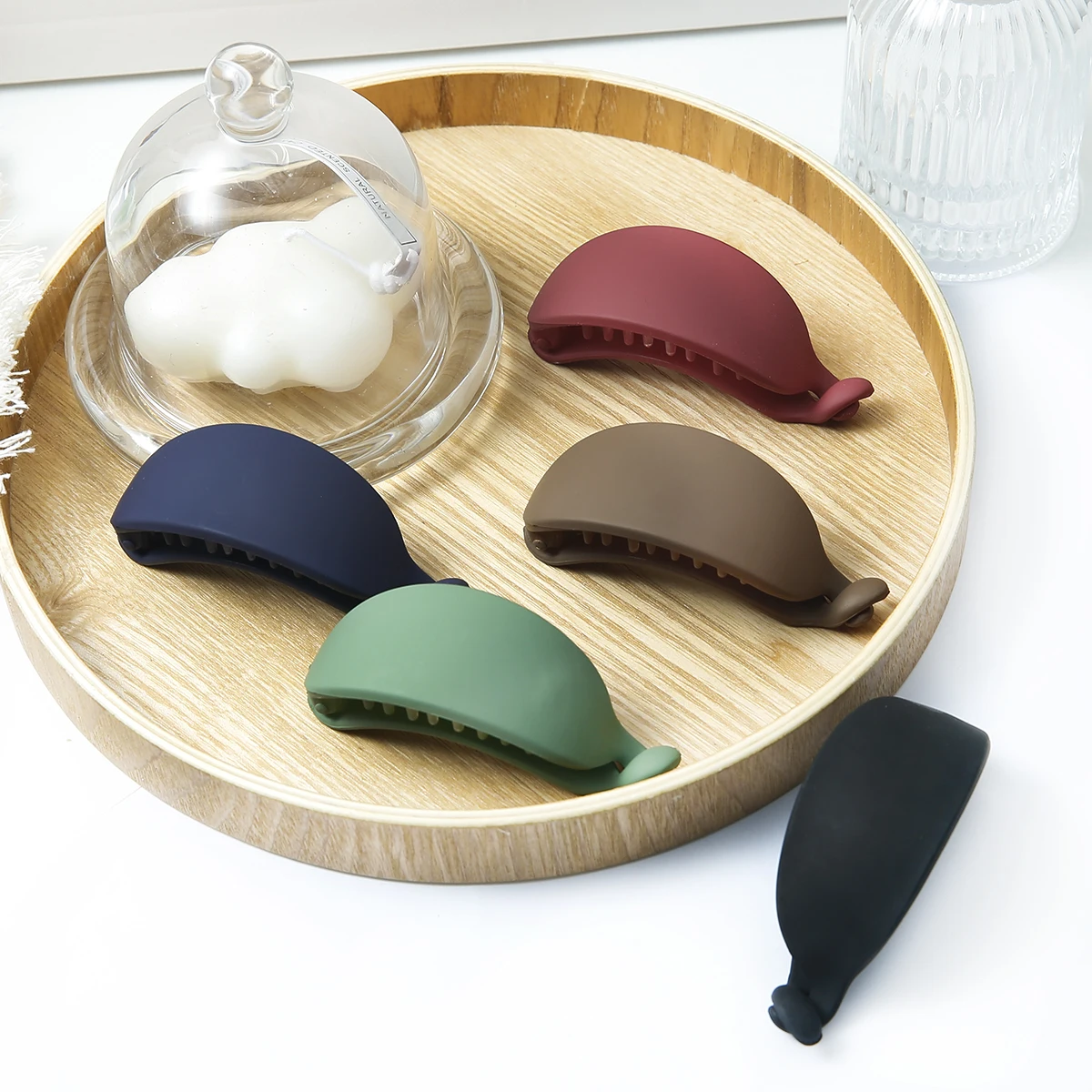 1piece Banana Hair Clip New Solid Color Hair Claws Women Barrettes Hairpins Hair Accessories For Girls Ponytail Hoder Hair Clamp
1piece Banana Hair Clip New Solid Color Hair Claws Women Barrettes Hairpins Hair Accessories For Girls Ponytail Hoder Hair Clamp