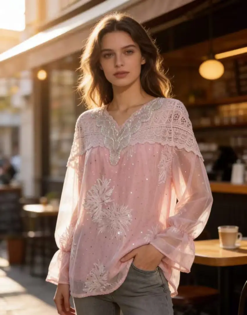 Роскошные кружевные женские блузки с блестками и бисером, рубашки, весна-осень-лето, белая рубашка с v-образным вырезом, топы, сексуальная трендовая женская одежда
Роскошные кружевные женские блузки с блестками и бисером, рубашки, весна-осень-лето, белая рубашка с v-образным вырезом, топы, сексуальная трендовая женская одежда