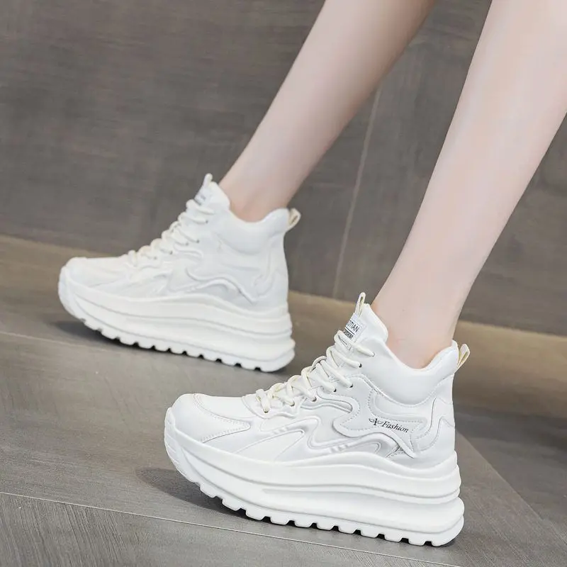 Женские повседневные ботинки из натуральной кожи на скрытой танкетке 8 см, осенне-зимние, на флисовой подкладке, универсальные, без шнурков
Женские повседневные ботинки из натуральной кожи на скрытой танкетке 8 см, осенне-зимние, на флисовой подкладке, универсальные, без шнурков