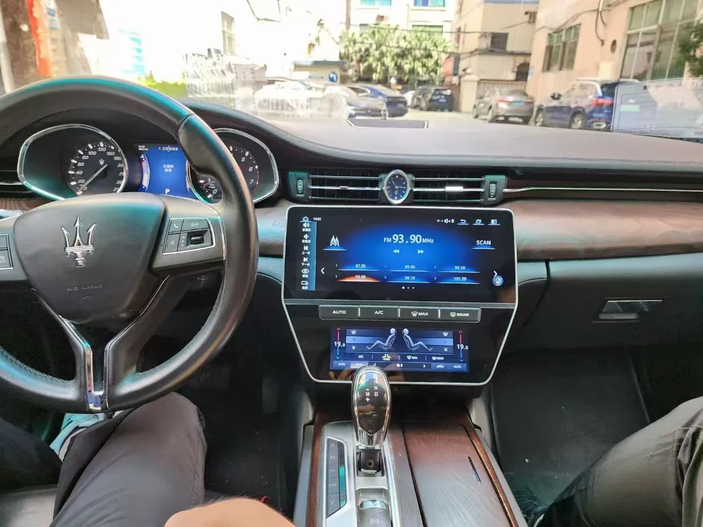 22 Inch Android 12 QLED Screen Auto For Maserati Quattroporte 2013-2020 Car Radio Air Conditioning Panel Multimedia Video Player
22 Inch Android 12 QLED Screen Auto For Maserati Quattroporte 2013-2020 Car Radio Air Conditioning Panel Multimedia Video Player