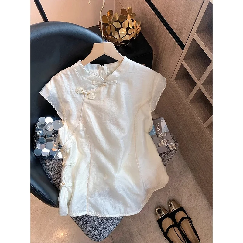 New Chinese Style Pearl Buttonless Sleeveless Shirt Women's Summer 2026 Straight Cut Stand Collar Short Sleeve Top
New Chinese Style Pearl Buttonless Sleeveless Shirt Women's Summer 2026 Straight Cut Stand Collar Short Sleeve Top