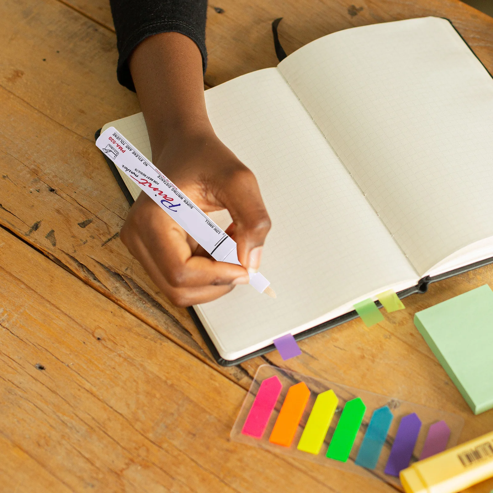 6Pcs Painting Marker Pens Paint Pens Colored Drawing Art Crafting Sketching Coloring Supplies Graffiti Markers
6Pcs Painting Marker Pens Paint Pens Colored Drawing Art Crafting Sketching Coloring Supplies Graffiti Markers