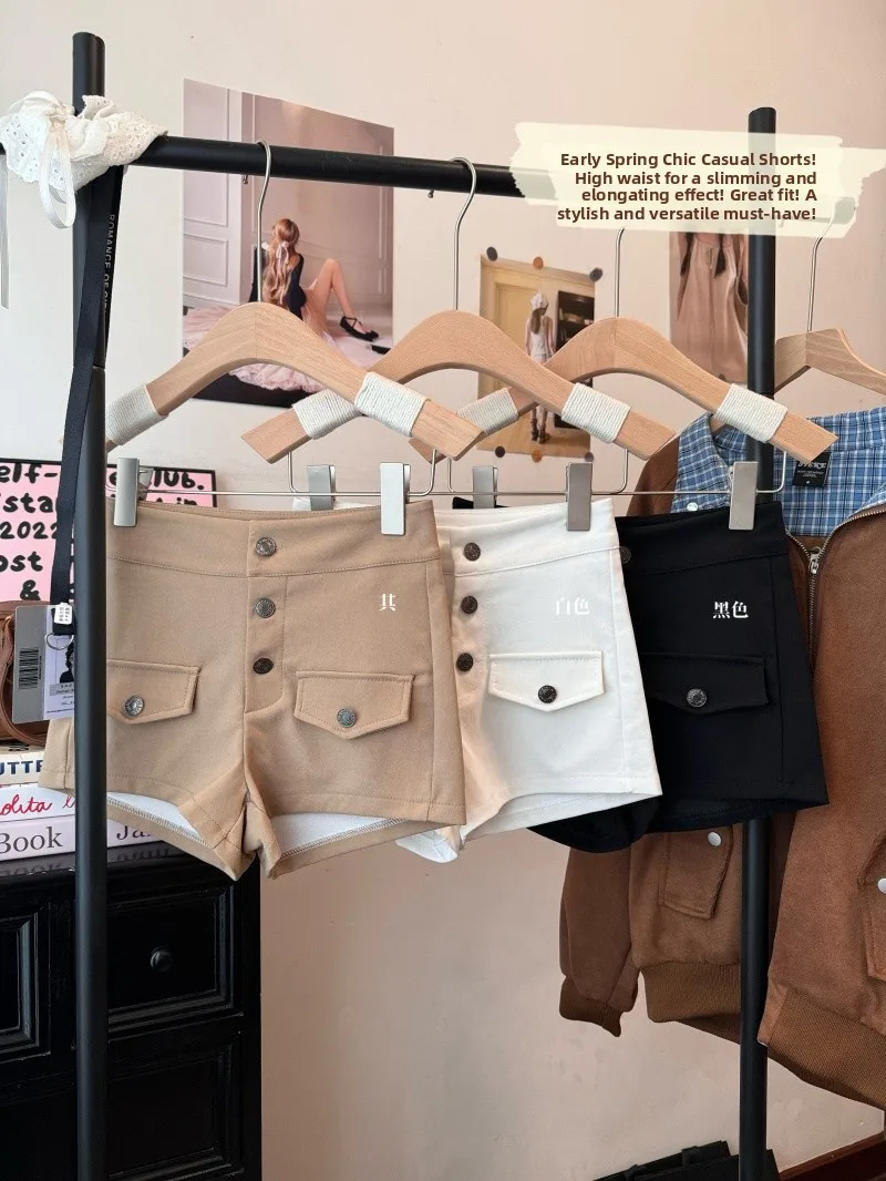 Khaki Casual Workwear Short Pants Women Summer High Waist Straight Leg American Hot Girl Versatile Butt Hugging A-Line Hot Pants
Khaki Casual Workwear Short Pants Women Summer High Waist Straight Leg American Hot Girl Versatile Butt Hugging A-Line Hot Pants
