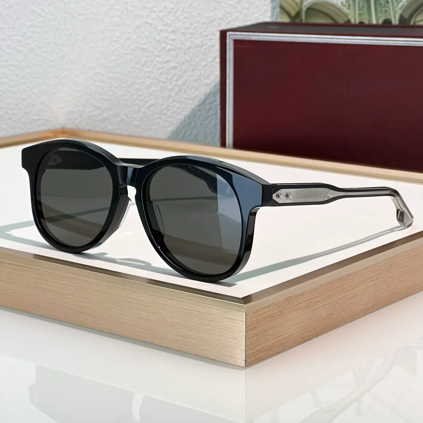 Fashion Sunglasses For Women and Men A-KAY Style Anti-Ultraviolet Retro Plate Full Frame Special design Glasses Random Box
Fashion Sunglasses For Women and Men A-KAY Style Anti-Ultraviolet Retro Plate Full Frame Special design Glasses Random Box