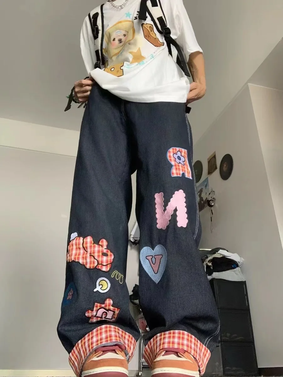 GTGA American Retro Cartoon Patchwork Cuffed Denim Jeans Straight Leg Loose Long Trousers for Men And Women Red Plaid Splicing
GTGA American Retro Cartoon Patchwork Cuffed Denim Jeans Straight Leg Loose Long Trousers for Men And Women Red Plaid Splicing