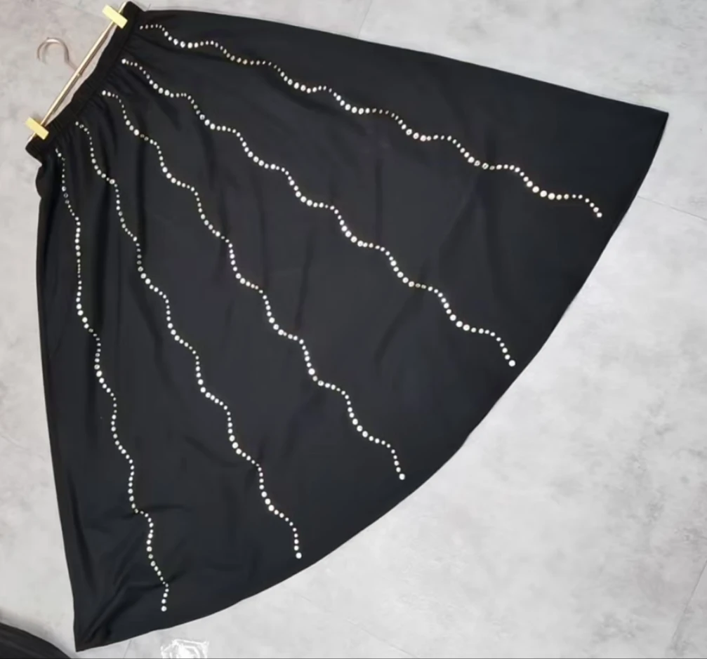 Diamond Embellished Water Ripple Set Women's Sleeveless Knotting Waist Slim Shirt+Elastic Waist Large Skirt Spring/summer
Diamond Embellished Water Ripple Set Women's Sleeveless Knotting Waist Slim Shirt+Elastic Waist Large Skirt Spring/summer