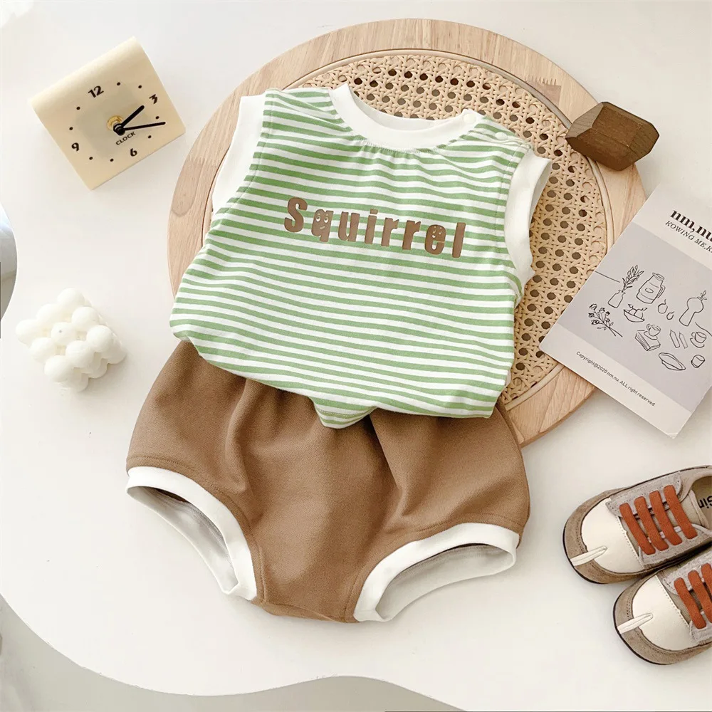 Baby suit 2024 new 1-3-year-old baby summer exotic T-shirt vest shorts sports style
Baby suit 2024 new 1-3-year-old baby summer exotic T-shirt vest shorts sports style