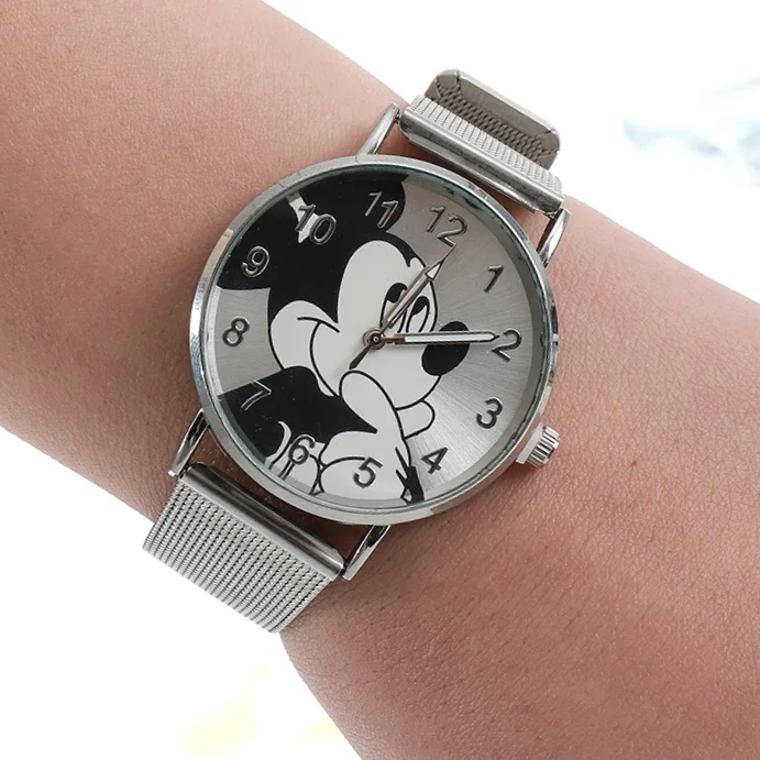 Luxury Brand Silver New Casual Watches Women Luxury Fashion Lovers Watch Rhinestone Stainless steel Quartz Watch Men Women Gift
Luxury Brand Silver New Casual Watches Women Luxury Fashion Lovers Watch Rhinestone Stainless steel Quartz Watch Men Women Gift
