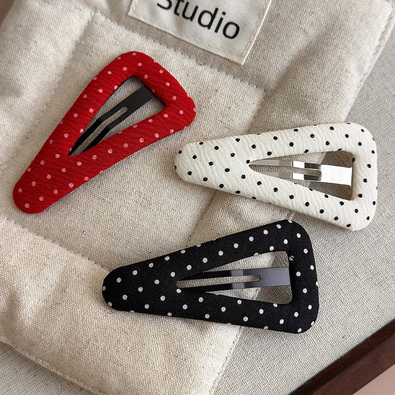 Cute Polka Dot Triangle Hair Clip for Girls, New Fabric Hair Accessories for Bangs and Side Hair, Lovely Hairpin Headwear
Cute Polka Dot Triangle Hair Clip for Girls, New Fabric Hair Accessories for Bangs and Side Hair, Lovely Hairpin Headwear